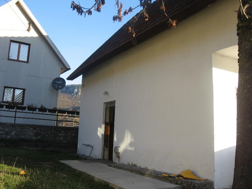 Tara Bridge Castle Hotel Zabljak  Exterior photo